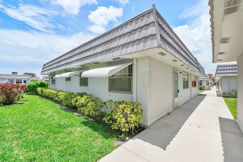 9 Valencia Trail Delray Beach FL 33446