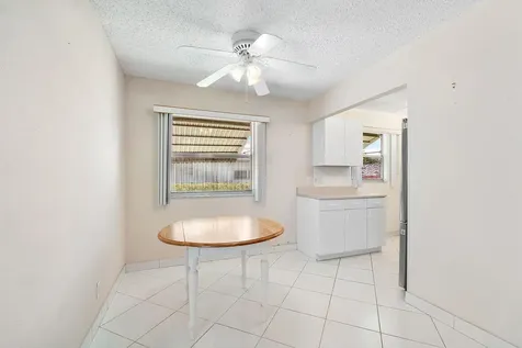 9 Valencia Trail Delray Beach FL 33446