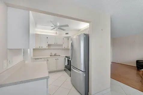 9 Valencia Trail Delray Beach FL 33446