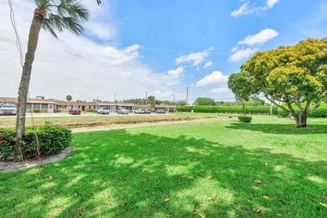 9 Valencia Trail Delray Beach FL 33446