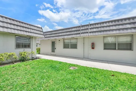 9 Valencia Trail Delray Beach FL 33446