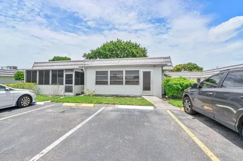 9 Valencia Trail Delray Beach FL 33446
