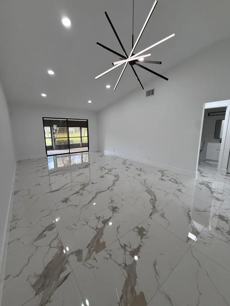 817 Sky Pine Way Greenacres FL 33415