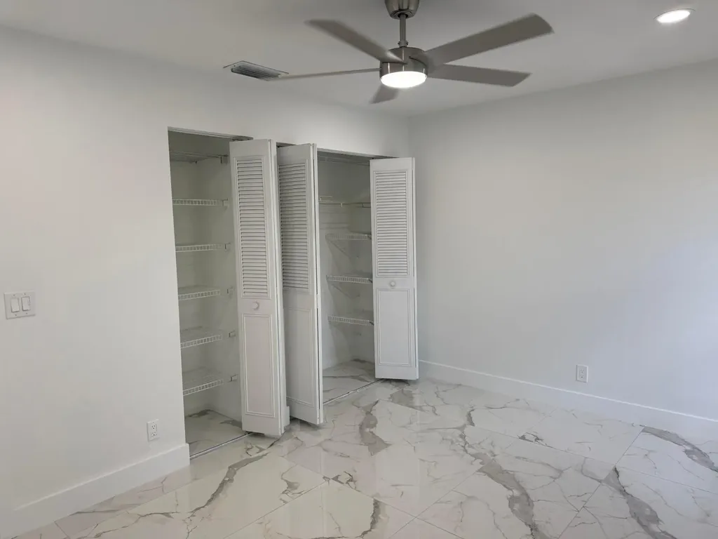 817 Sky Pine Way Greenacres FL 33415