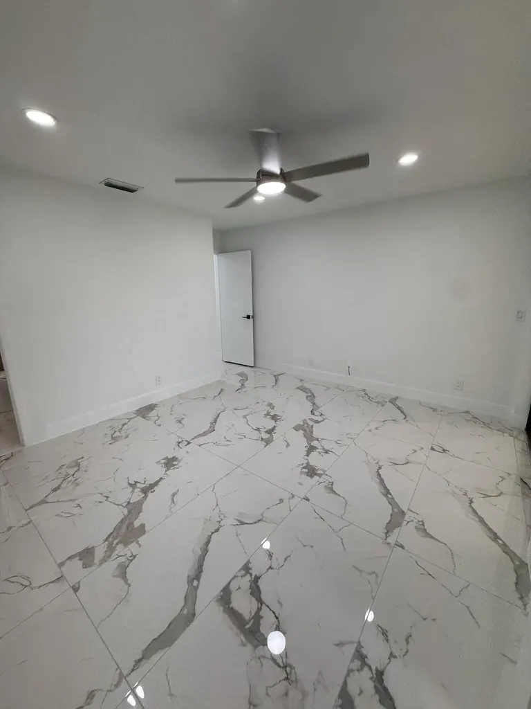 817 Sky Pine Way Greenacres FL 33415