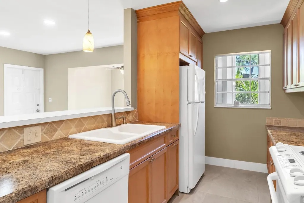 13950 Nesting Way Delray Beach FL 33484