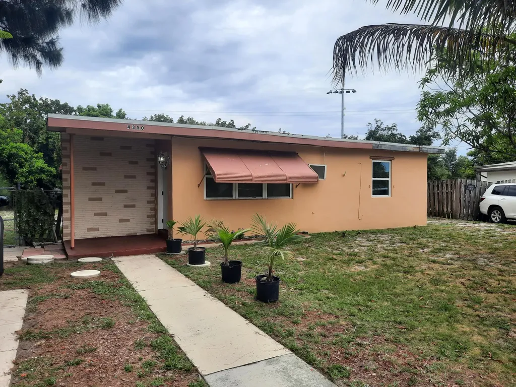 4350 NE 18th Avenue Pompano Beach FL 33064