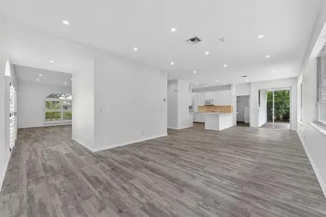 10749 Nashville Drive Cooper City FL 33026