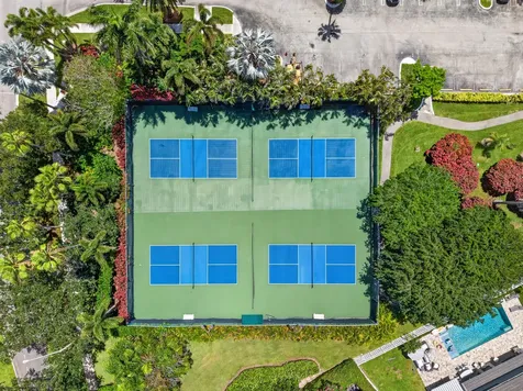 10749 Nashville Drive Cooper City FL 33026