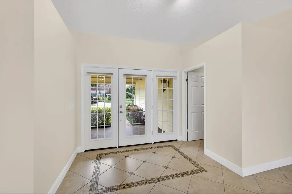 10420 SE Jupiter Narrows Drive Hobe Sound FL 33455