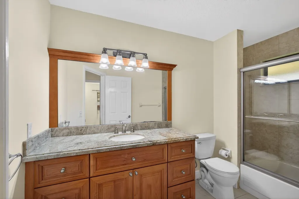 10420 SE Jupiter Narrows Drive Hobe Sound FL 33455