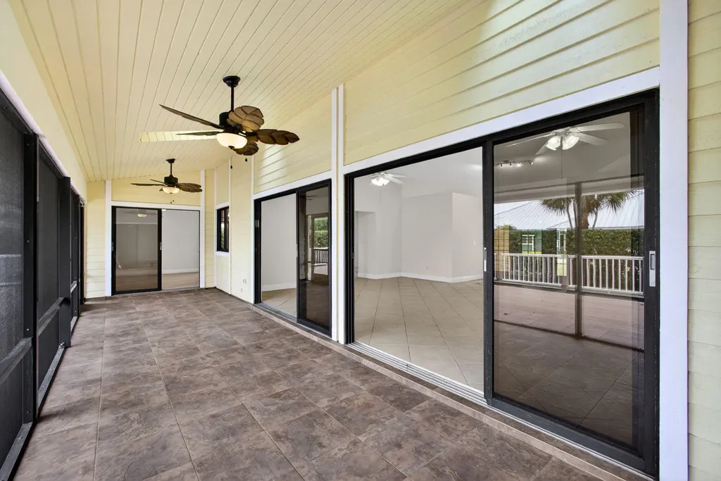 10420 SE Jupiter Narrows Drive Hobe Sound FL 33455