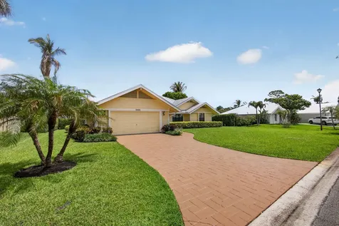 10420 SE Jupiter Narrows Drive Hobe Sound FL 33455