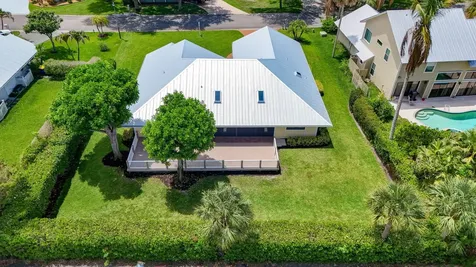 10420 SE Jupiter Narrows Drive Hobe Sound FL 33455