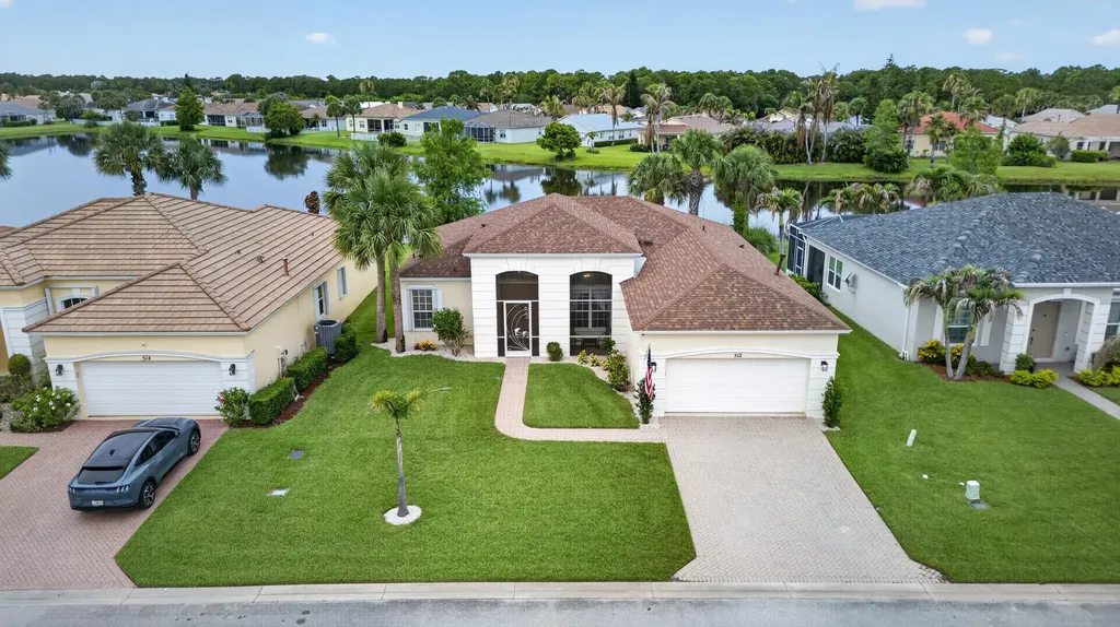 512 SW Lake Manatee Way Port St Lucie FL 34986