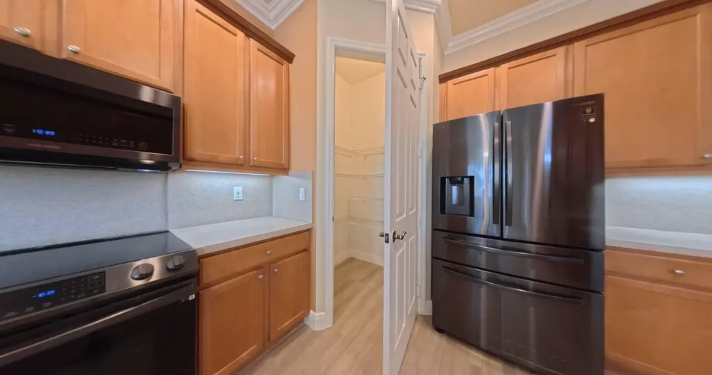 512 SW Lake Manatee Way Port St Lucie FL 34986