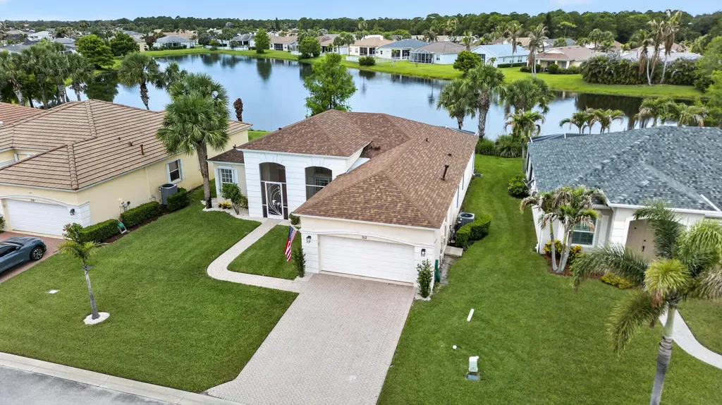 512 SW Lake Manatee Way Port St Lucie FL 34986