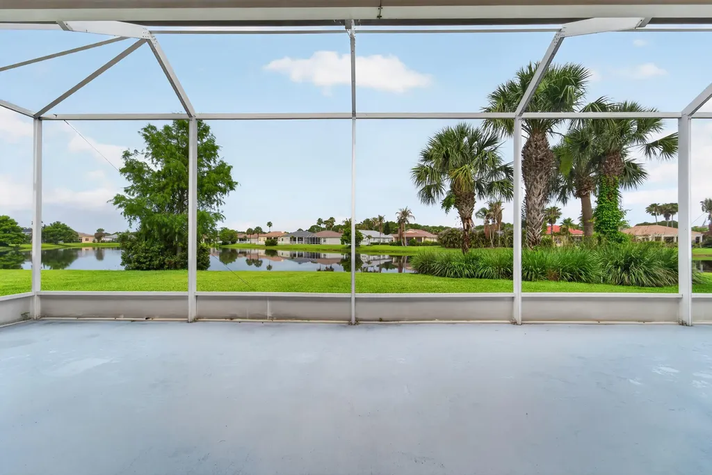 512 SW Lake Manatee Way Port St Lucie FL 34986