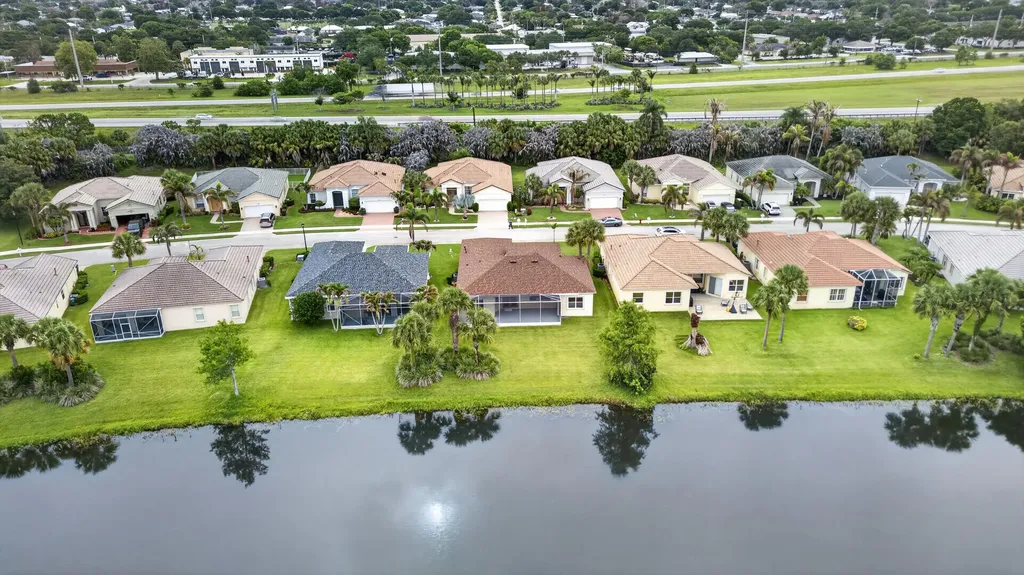 512 SW Lake Manatee Way Port St Lucie FL 34986
