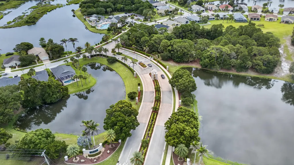512 SW Lake Manatee Way Port St Lucie FL 34986