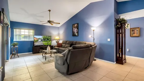 9720 SW 12th Street Pembroke Pines FL 33025