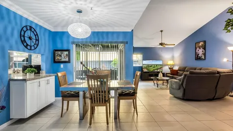 9720 SW 12th Street Pembroke Pines FL 33025