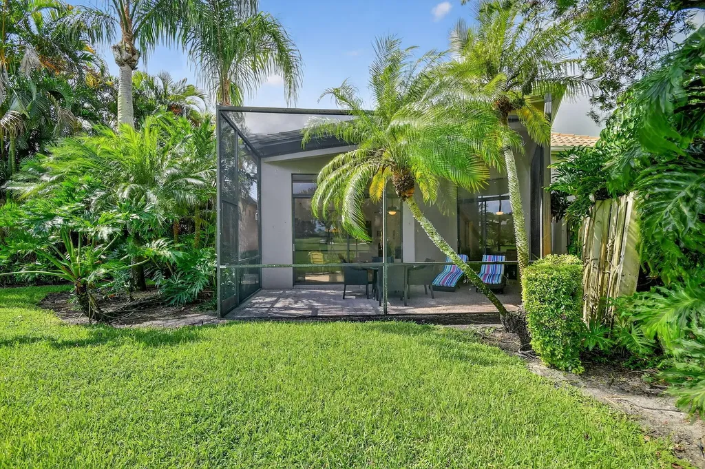 4553 Barclay Fair Way Wellington FL 33449