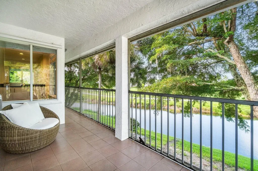 11823 Pebblewood Drive Wellington FL 33414