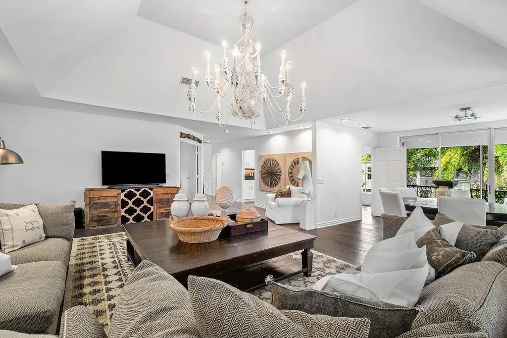 11823 Pebblewood Drive Wellington FL 33414
