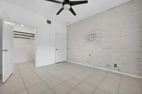 4902 Washington Street Hollywood FL 33021