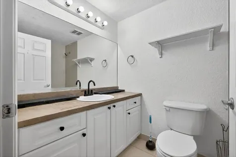 4902 Washington Street Hollywood FL 33021