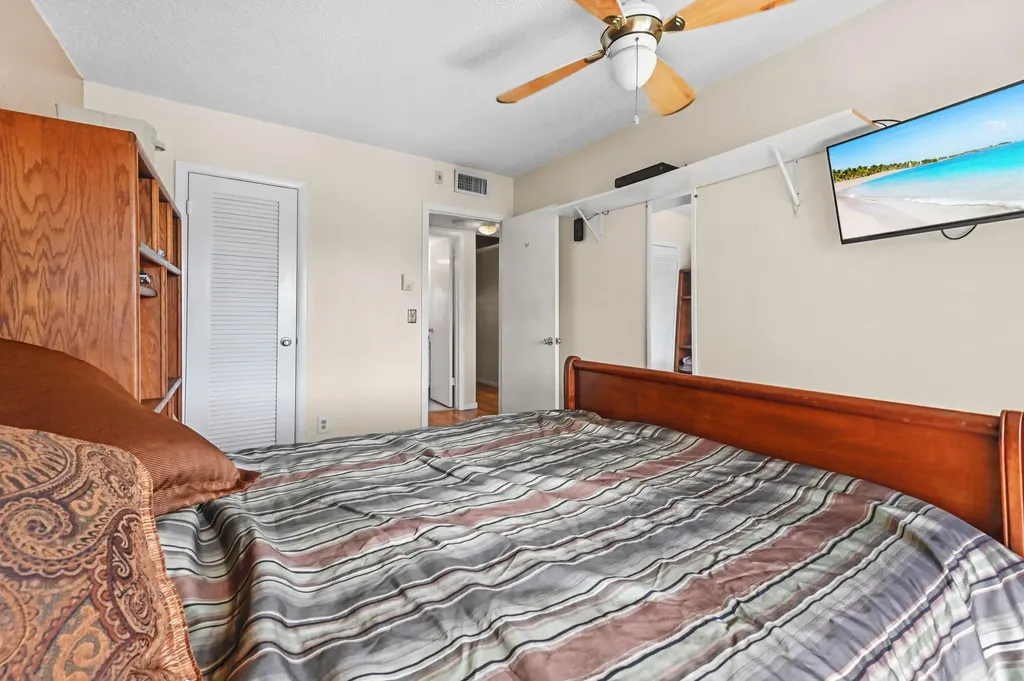 294 Prescott O Deerfield Beach FL 33442