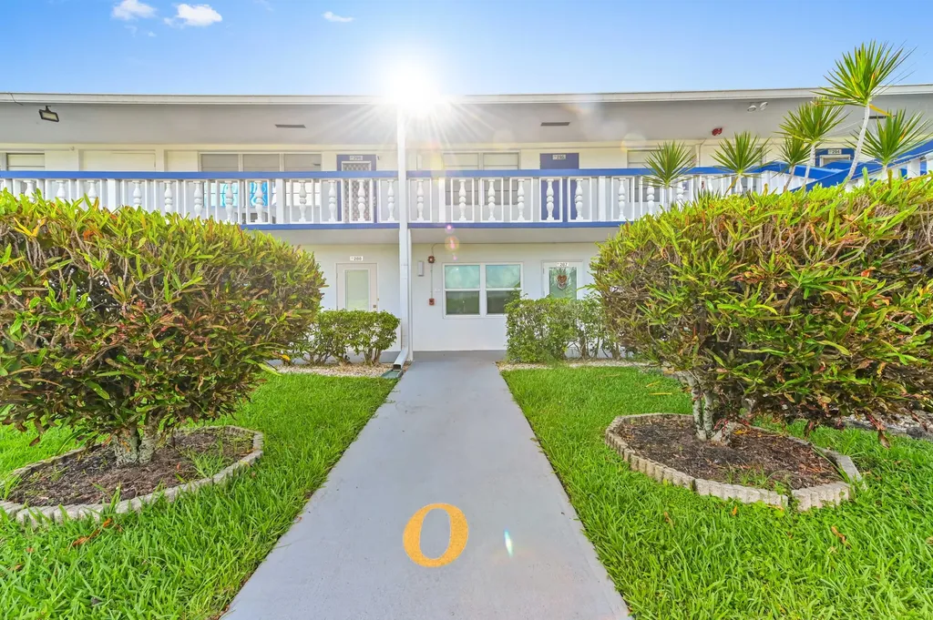 294 Prescott O Deerfield Beach FL 33442
