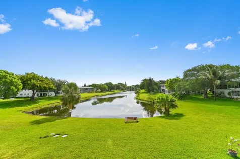 294 Prescott O Deerfield Beach FL 33442