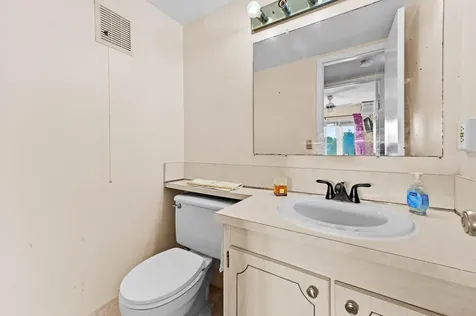294 Prescott O Deerfield Beach FL 33442