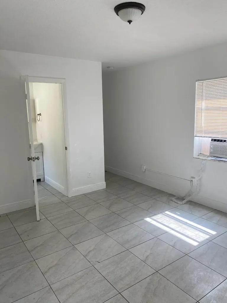 508 57th Street West Palm Beach FL 33407