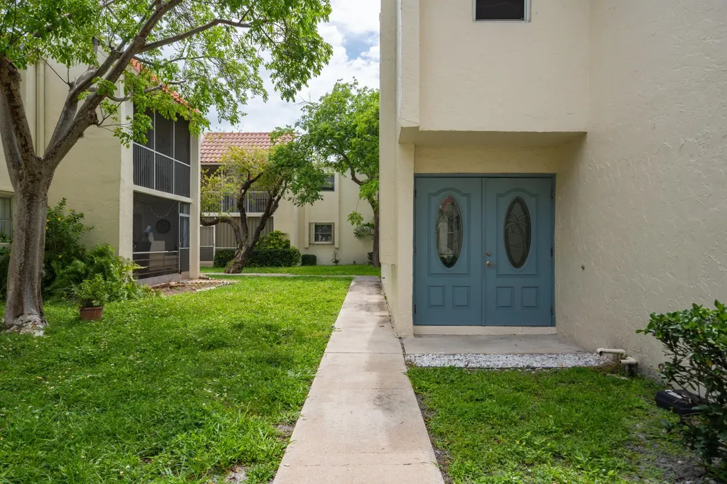 1428 SE 4th Avenue Deerfield Beach FL 33441