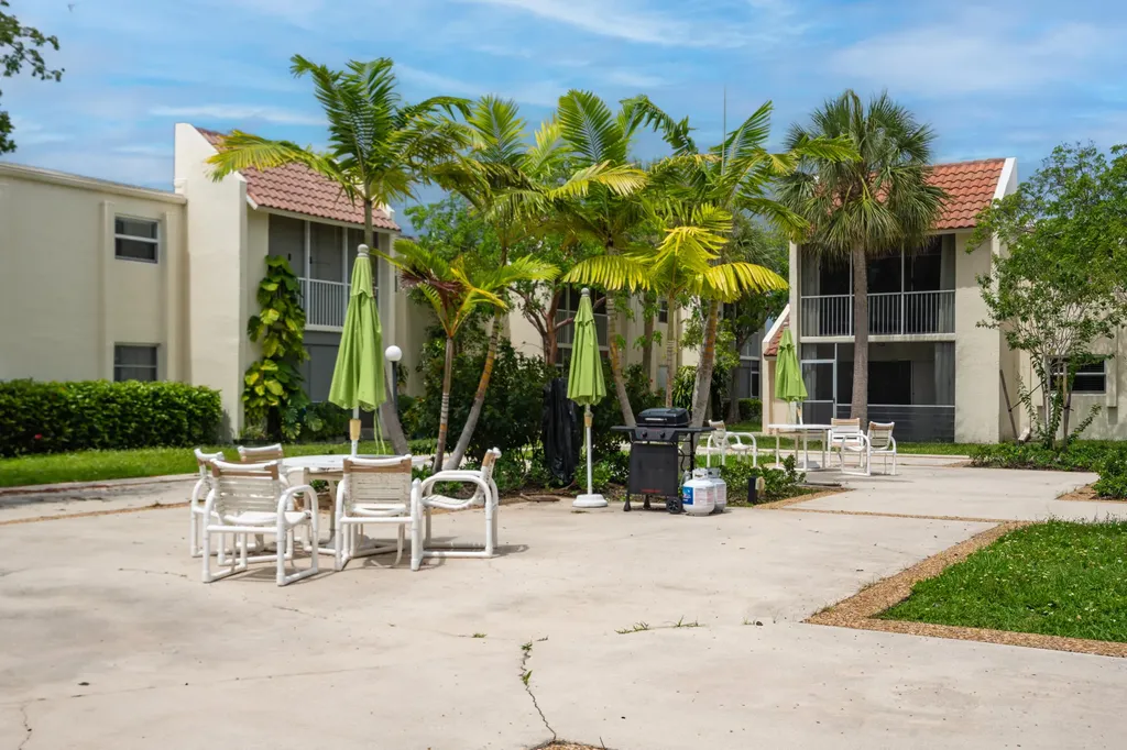 1428 SE 4th Avenue Deerfield Beach FL 33441
