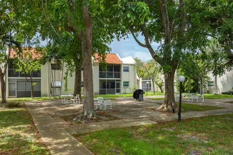 1428 SE 4th Avenue Deerfield Beach FL 33441