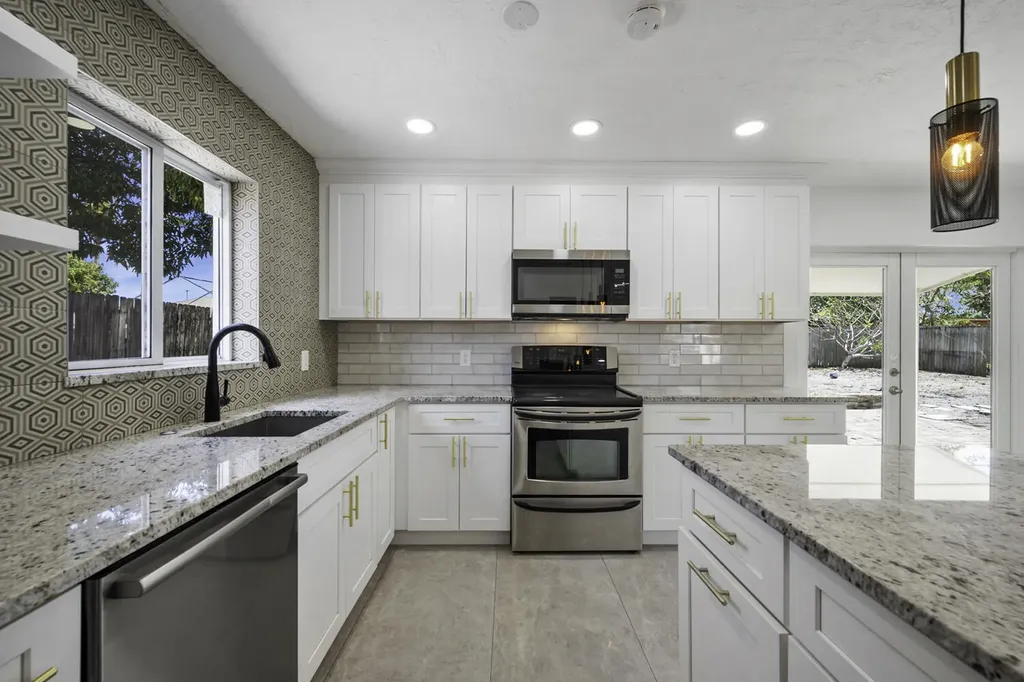 2100 N Seacrest Boulevard Boynton Beach FL 33435