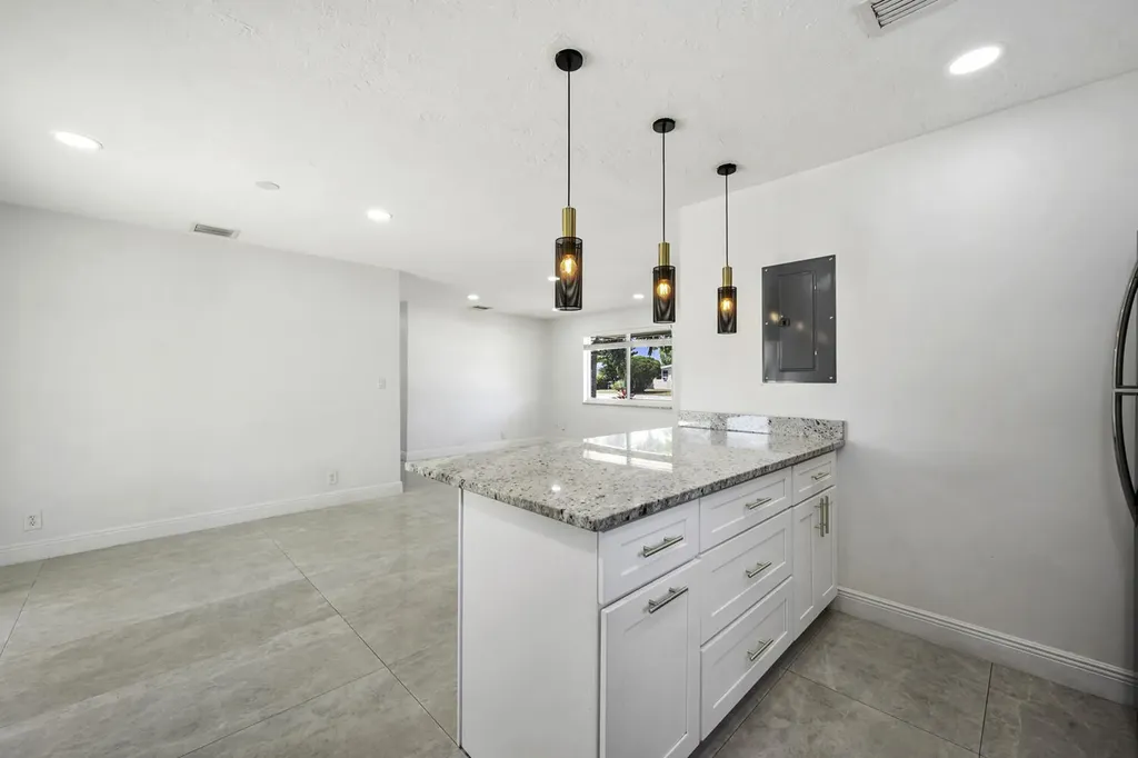2100 N Seacrest Boulevard Boynton Beach FL 33435