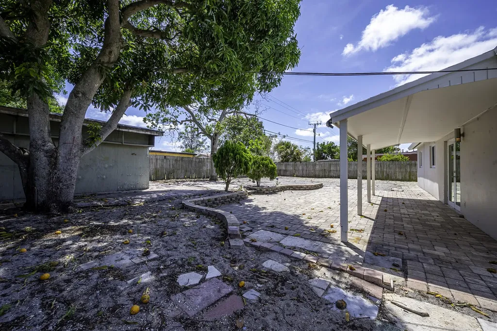2100 N Seacrest Boulevard Boynton Beach FL 33435