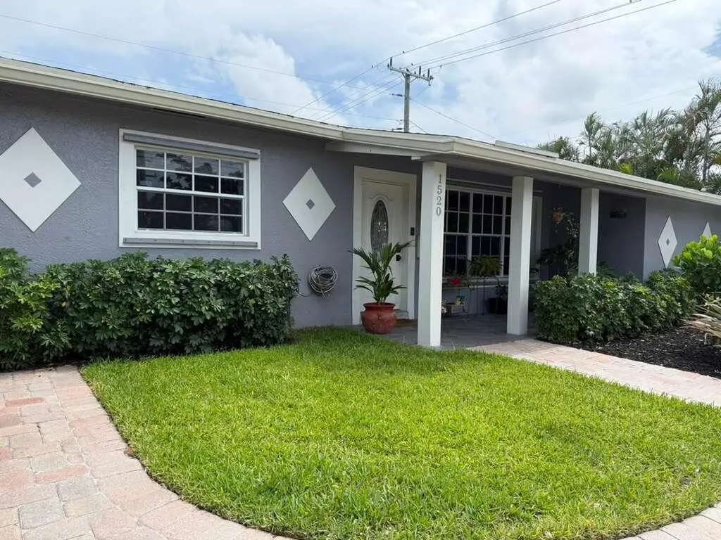 1520 NE 35th Street Pompano Beach FL 33064