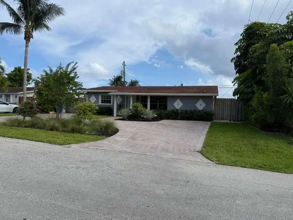 1520 NE 35th Street Pompano Beach FL 33064