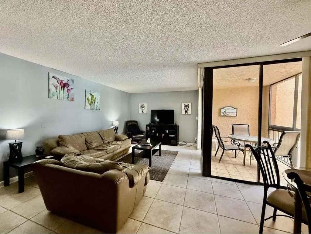 955 Dotterel Road Delray Beach FL 33444