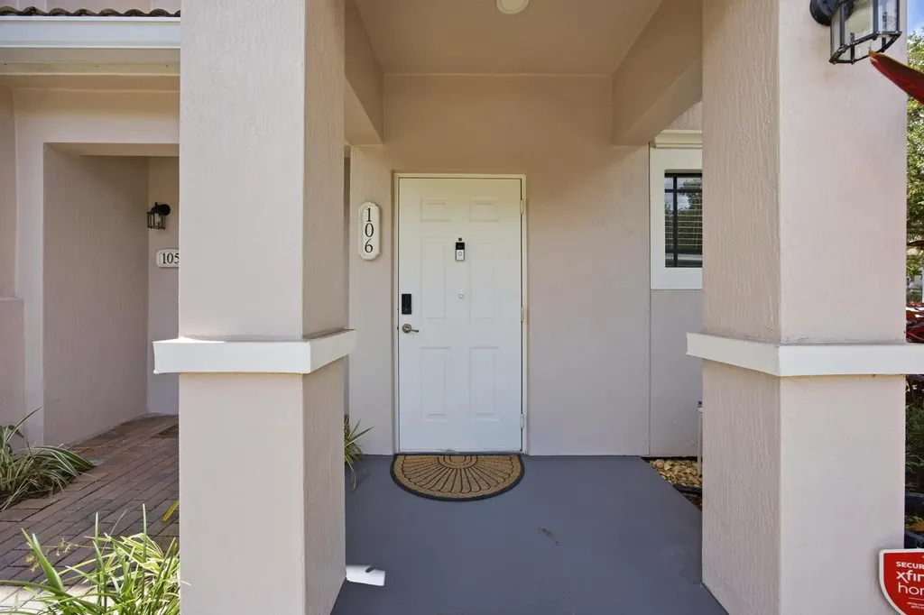 2802 Sarento Place Palm Beach Gardens FL 33410