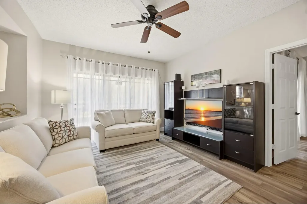 2802 Sarento Place Palm Beach Gardens FL 33410