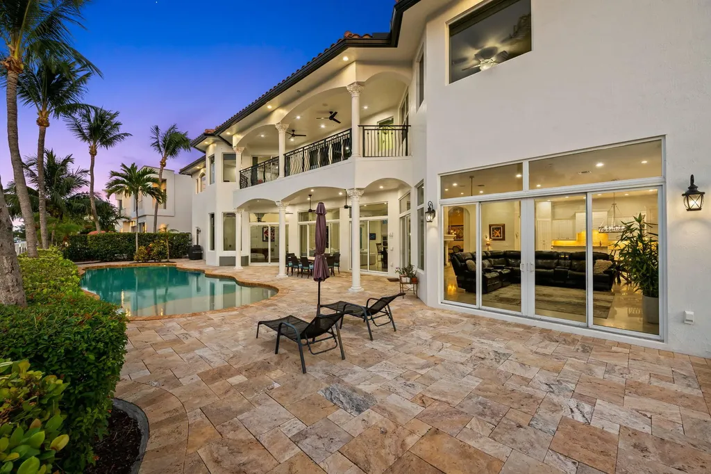 1261 NE 27th Way Pompano Beach FL 33062