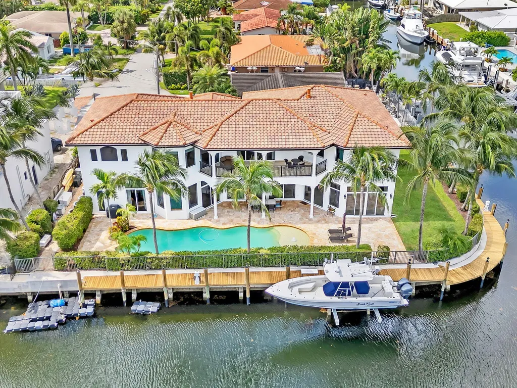 1261 NE 27th Way Pompano Beach FL 33062