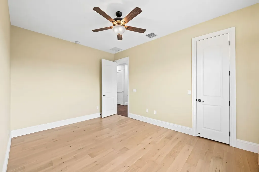 1261 NE 27th Way Pompano Beach FL 33062